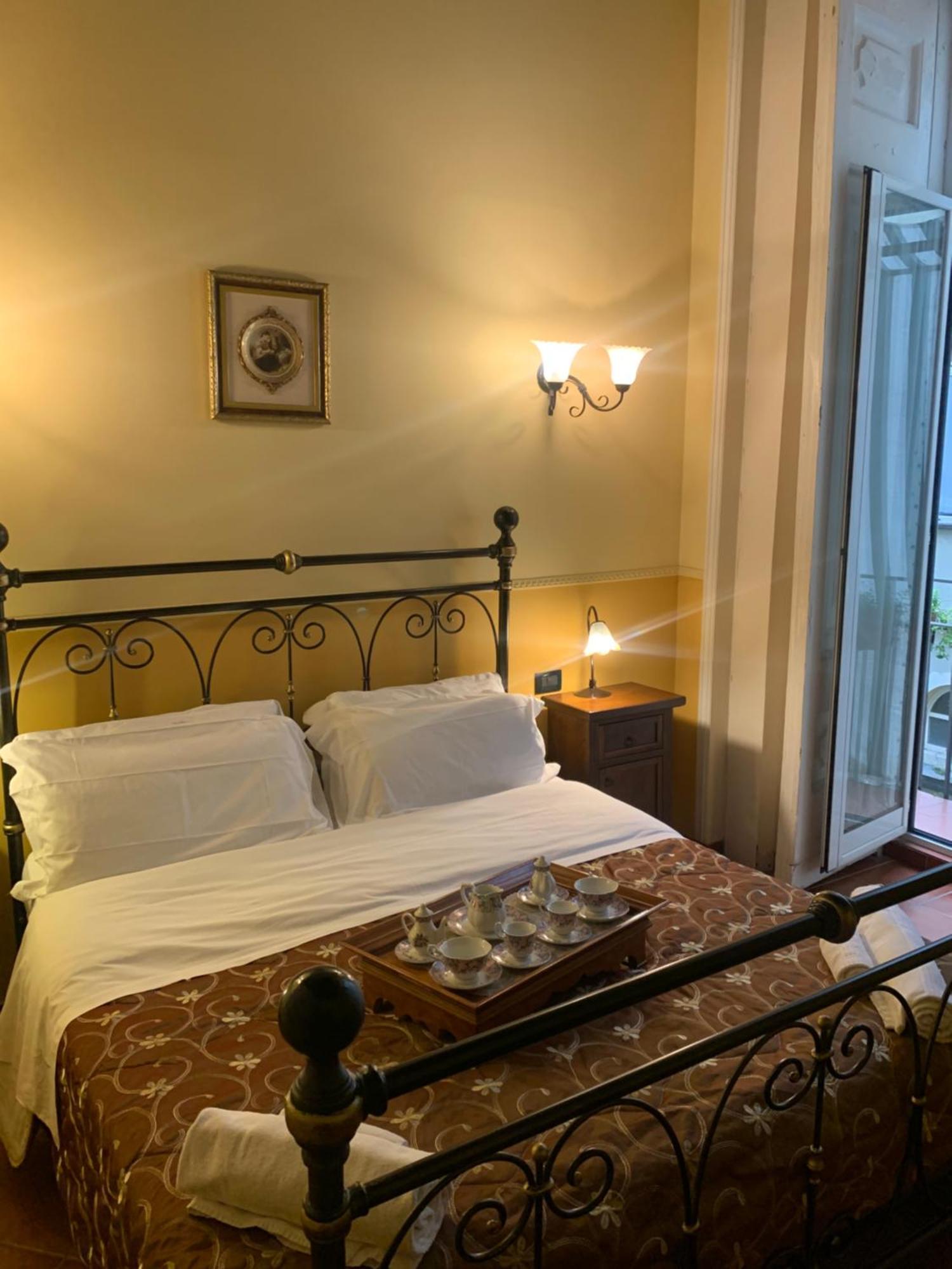 Hotel Pignatelli Napoli Exterior photo