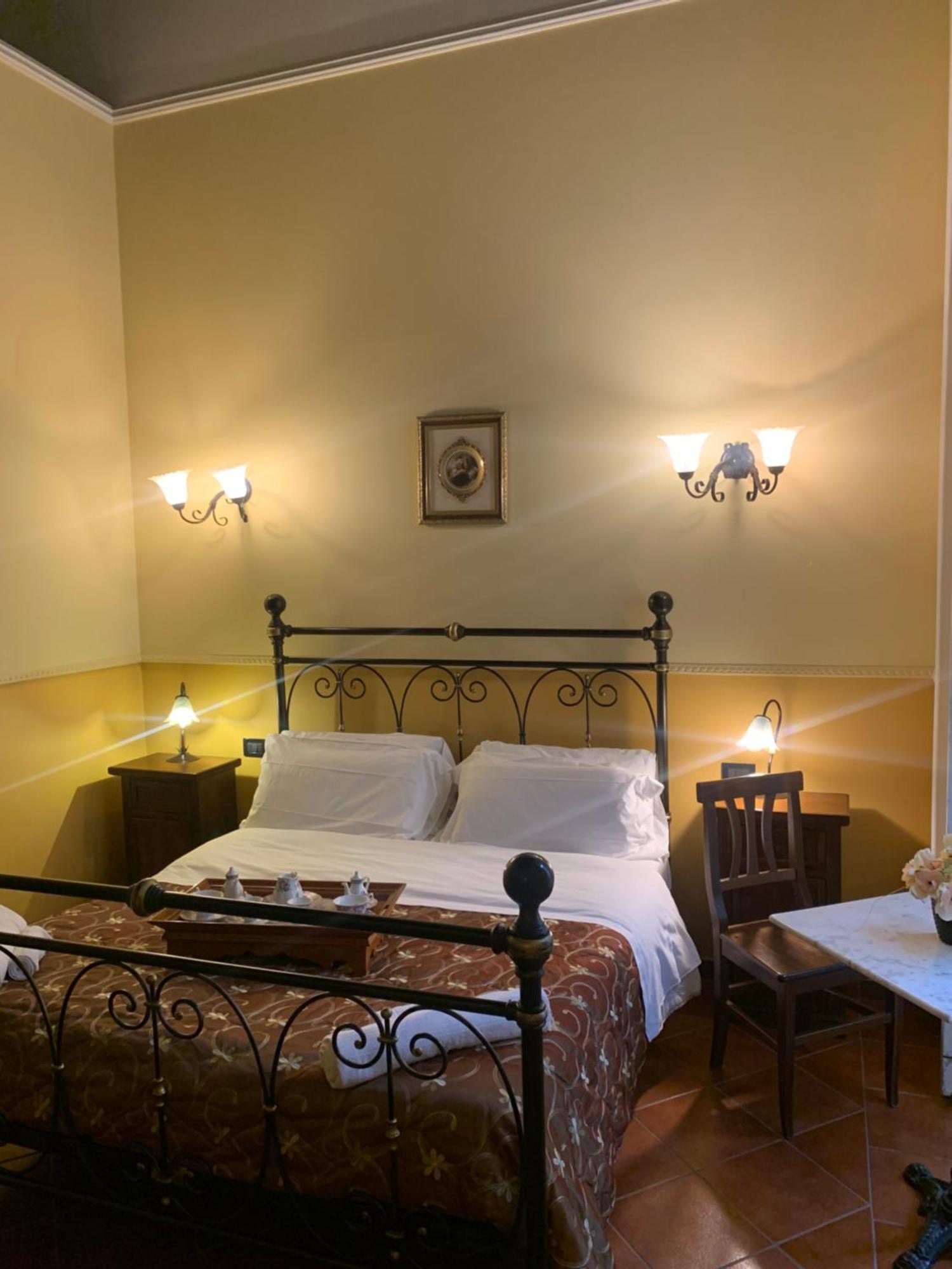 Hotel Pignatelli Napoli Exterior photo
