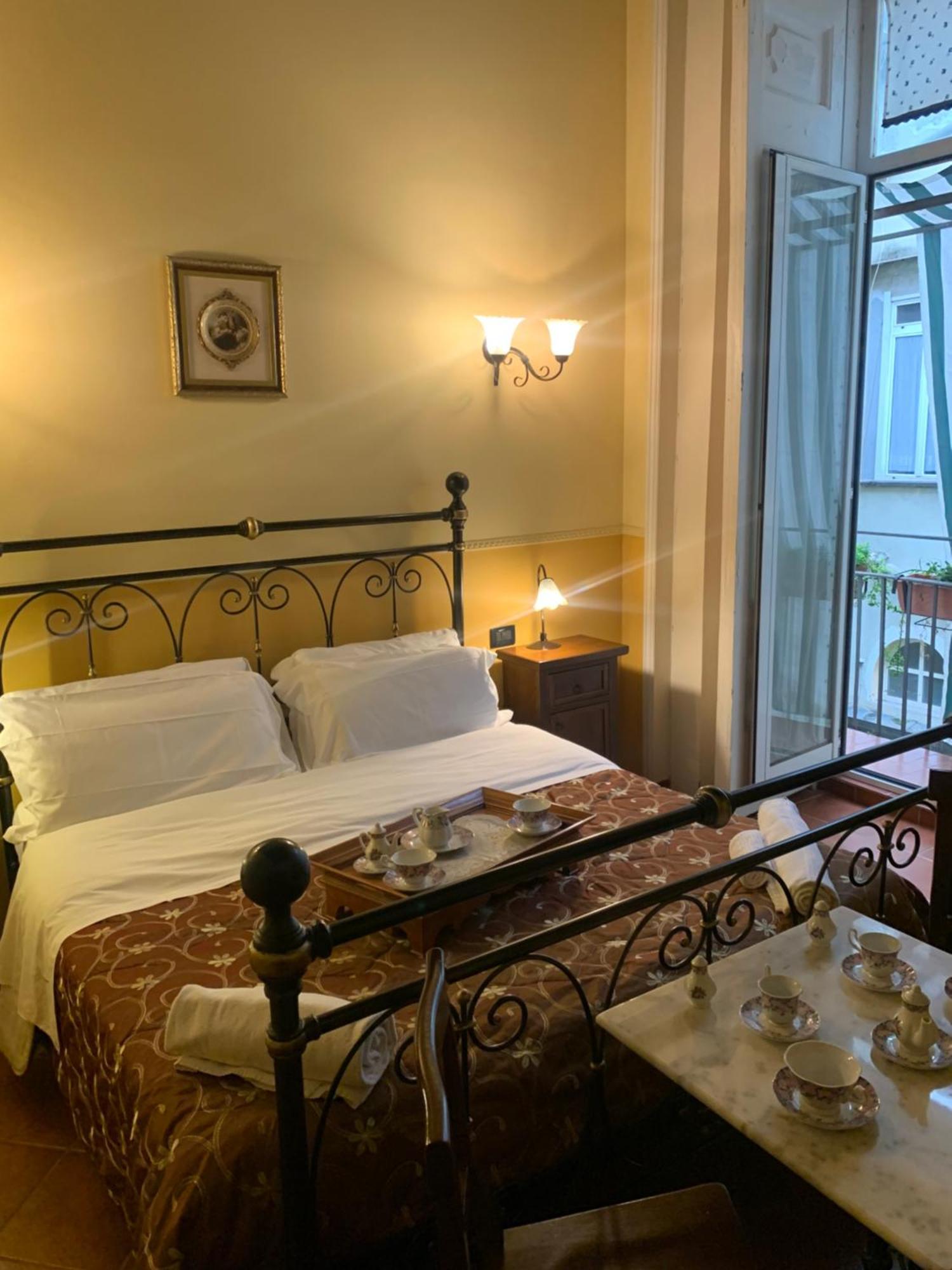 Hotel Pignatelli Napoli Exterior photo