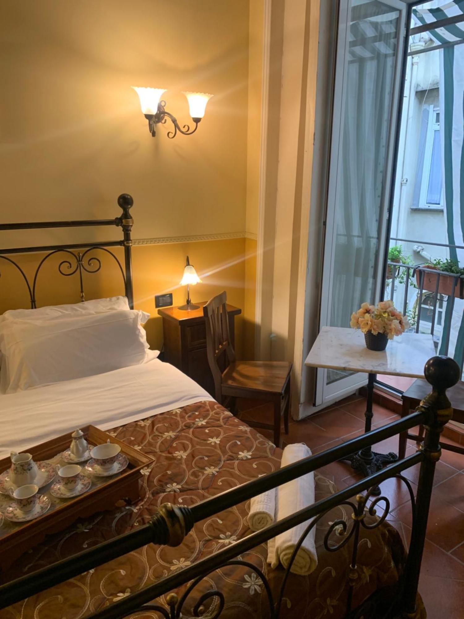 Hotel Pignatelli Napoli Exterior photo